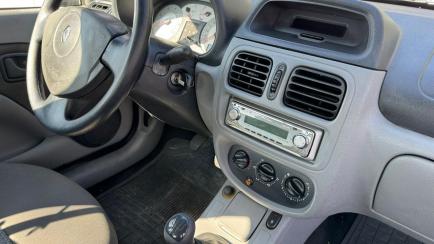 Renault Clio Sedan Expression 1.6 16V (flex)