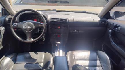Audi A3 1.8 20V (aut)