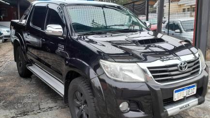 Toyota Hilux Cabine Dupla Hilux 3.0 TDI 4x4 CD SRV Top (Aut)