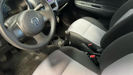 Nissan March 1.0 16V S (Flex)