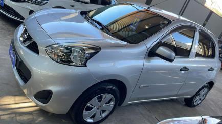 Nissan March 1.0 12V S (Flex)