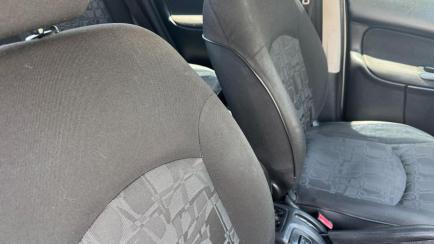 Peugeot 207 Hatch XR 1.4 8V (flex) 4p