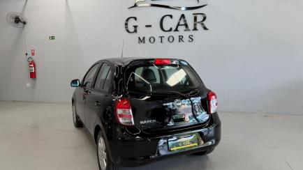 Nissan March 1.6 16V SV (Flex)