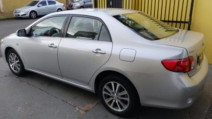Toyota Corolla Sedan SEG 1.8 16V (flex) (aut)