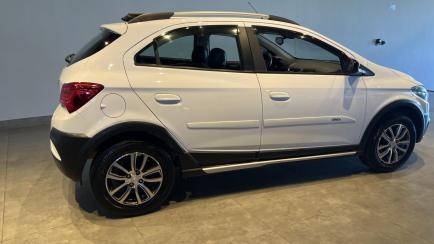 Chevrolet Onix 1.4 Activ SPE/4 (Aut)
