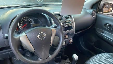 Nissan March 1.0 12V S (Flex)