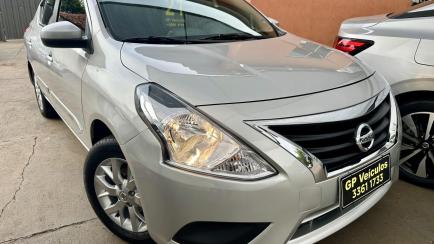 Nissan Versa V-Drive 1.6 Plus CVT
