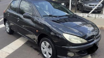 Peugeot 206 Hatch. Presence 1.4 8V (flex)