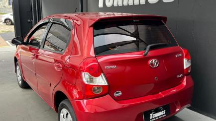 Toyota Etios Hatch Etios XS 1.5 (Flex) (Aut)
