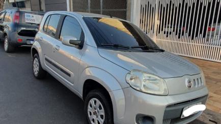 Fiat Uno Vivace 1.0 8V (Flex) 4p