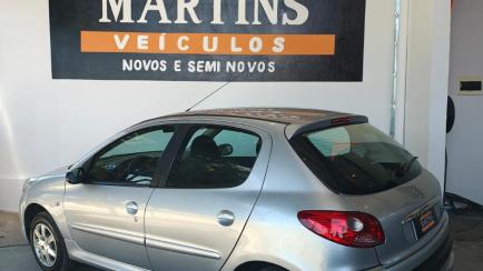 Peugeot 207 Hatch XR 1.4 8V (flex) 4p