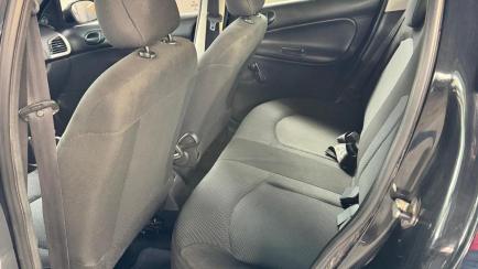 Peugeot 207 Sedan Active 1.4 (Flex)