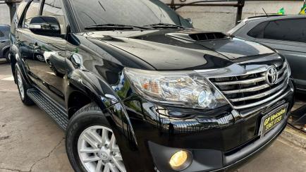 Toyota Hilux SW4 3.0 TDI 4x4 SRV 7L