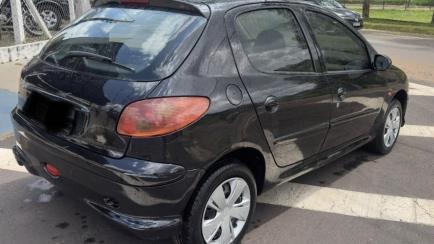Peugeot 206 Hatch. Presence 1.4 8V (flex)