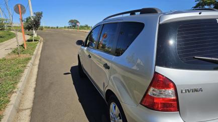 Nissan Livina S 1.6 16V (flex)