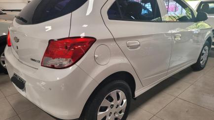 Chevrolet Onix 1.0 LT SPE/4