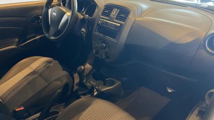 Nissan Versa V-Drive 1.6