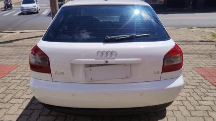 Audi A3 1.8 20V (aut)