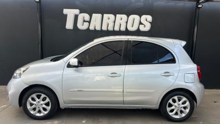 Nissan March 1.0 12V SV (Flex)