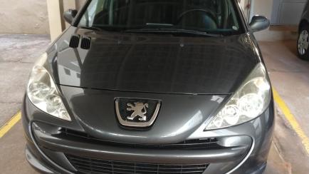 Peugeot 207 Hatch XR 1.4 8V (flex) 4p