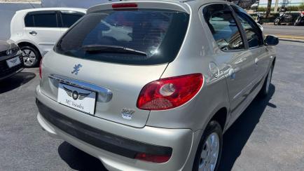 Peugeot 207 Hatch XR 1.4 8V (flex) 4p