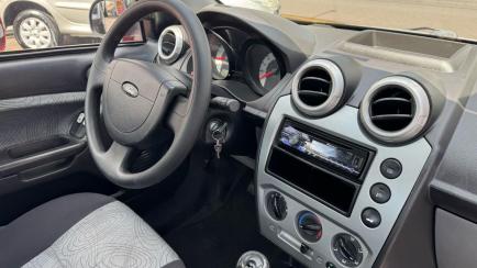 Ford Fiesta Sedan 1.6 (Flex)
