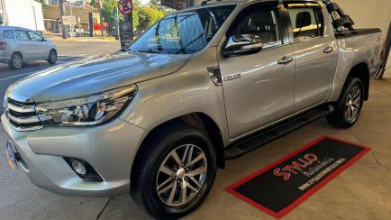 Toyota Hilux Cabine Dupla Hilux 2.8 TDI SRX CD 4x4 (Aut)