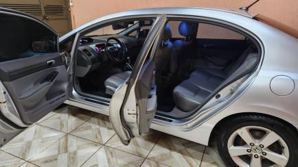 Honda New Civic LXS 1.8 16V (Flex)