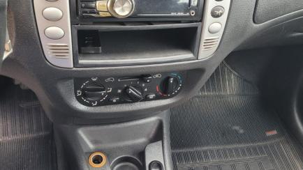 Citroën C3 GLX 1.4 8V (flex)