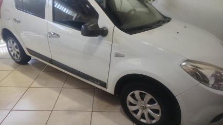 Renault Sandero Authentique 1.0 16V (Flex)