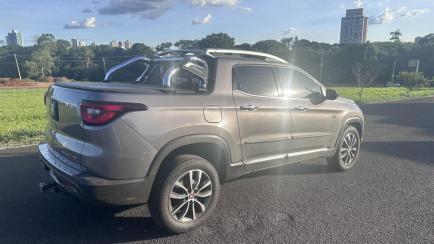 Fiat Toro 2.0 TDI Volcano 4WD (Aut)