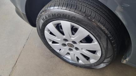 Volkswagen Fox Plus 1.0 8V (Flex)