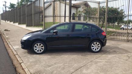 Citroën C4 GLX 1.6 (flex)