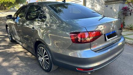 Volkswagen Jetta 1.4 TSI Comfortline Tiptronic