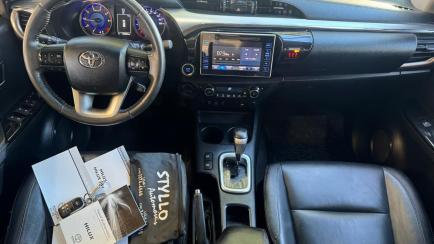 Toyota Hilux Cabine Dupla Hilux 2.8 TDI SRX CD 4x4 (Aut)