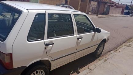 Fiat Uno Mille Fire Economy Way 1.0 (Flex) 4p
