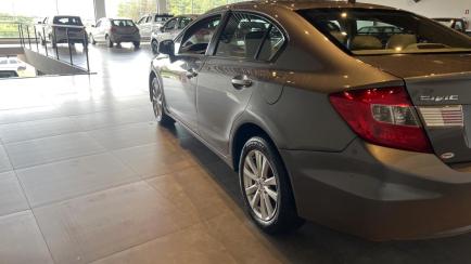 Honda New Civic LXS 1.8 16V i-VTEC (Flex)
