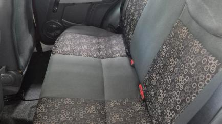 Fiat Uno Vivace 1.0 8V (Flex) 4p