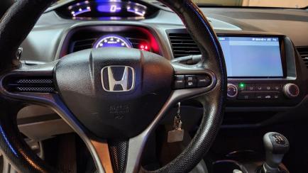 Honda New Civic LXS 1.8 16V (Flex)