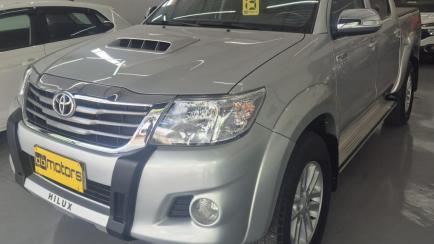 Toyota Hilux Cabine Dupla Hilux 3.0 TDI 4x4 CD SRV Top (Aut)