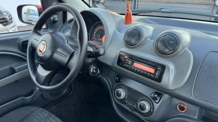 Fiat Uno Vivace 1.0 8V (Flex) 4p
