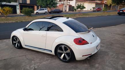 Volkswagen Fusca 2.0 TSi Sport DSG