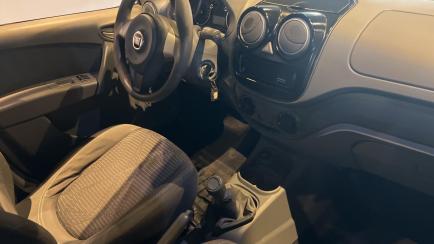 Fiat Palio Attractive 1.0 8V (Flex)