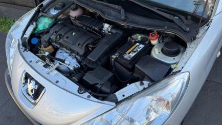 Peugeot 207 Sedan 207 Passion XS 1.6 16V (flex)