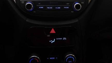 Hyundai HB20X Premium 1.6 (Aut)
