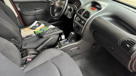 Peugeot 206 Hatch. Feline Automatic 1.6 16V (flex)