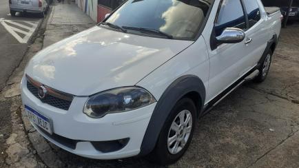 Fiat Strada Trekking 1.6 16V (Flex) (Cabine Dupla)