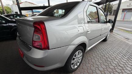 Renault Logan Expression 1.6 8V Hi-Torque (flex)