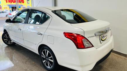 Nissan Versa 1.6 16V SL (Flex)