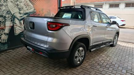 Fiat Toro 1.8 Freedom (Aut)